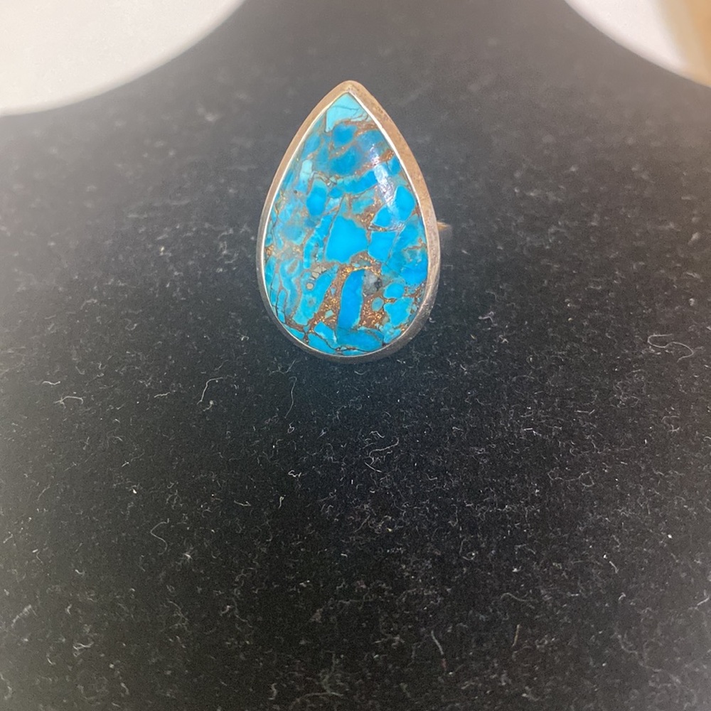 Vintage Turquoise Sterling Silver Ring. Size 8